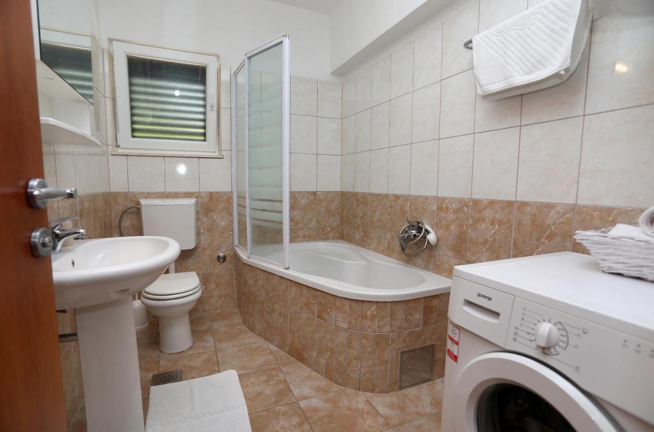 Vila Kuzmanic Trogir Exterior photo